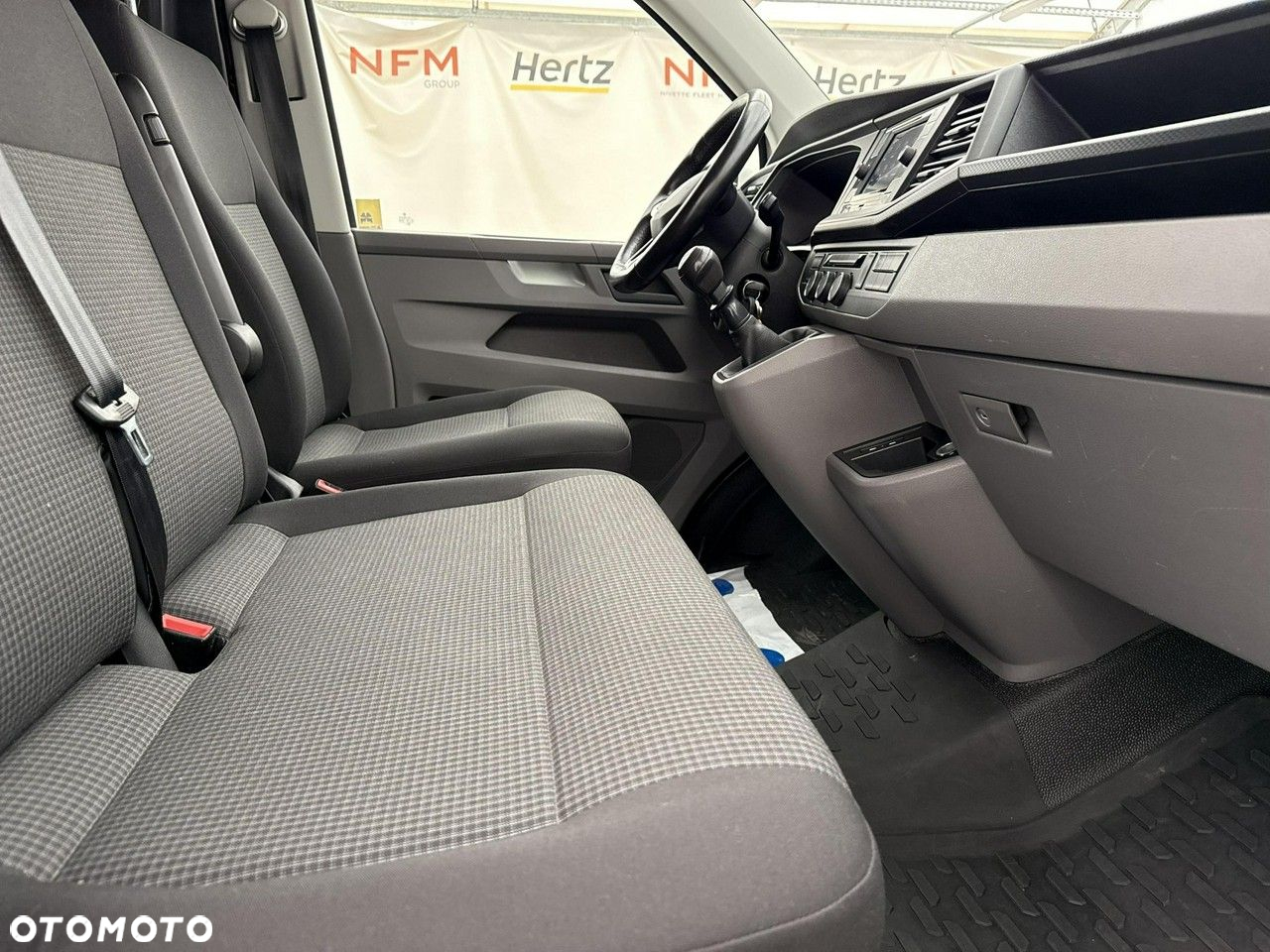 Volkswagen Transporter - 24