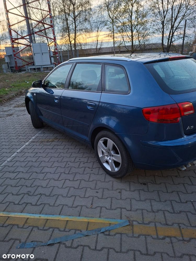 Audi A3 Sportback 1.9 TDI Ambiente - 2