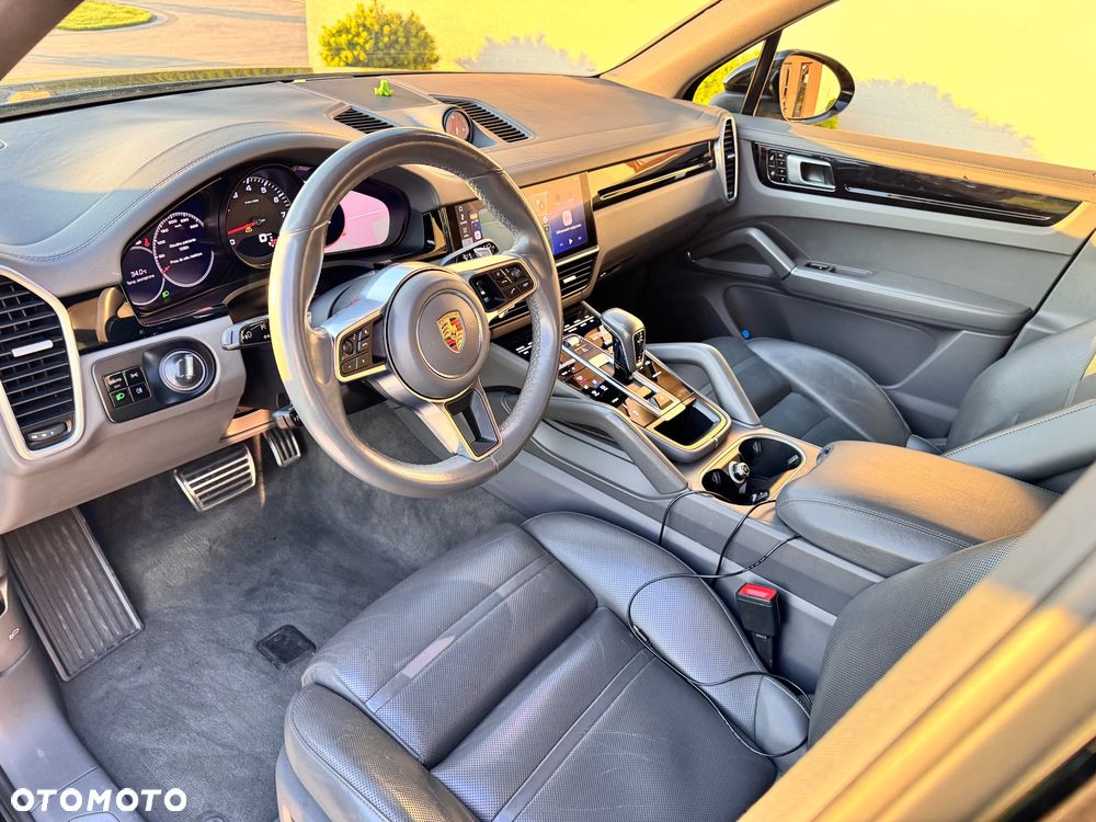 Porsche Cayenne S - 11
