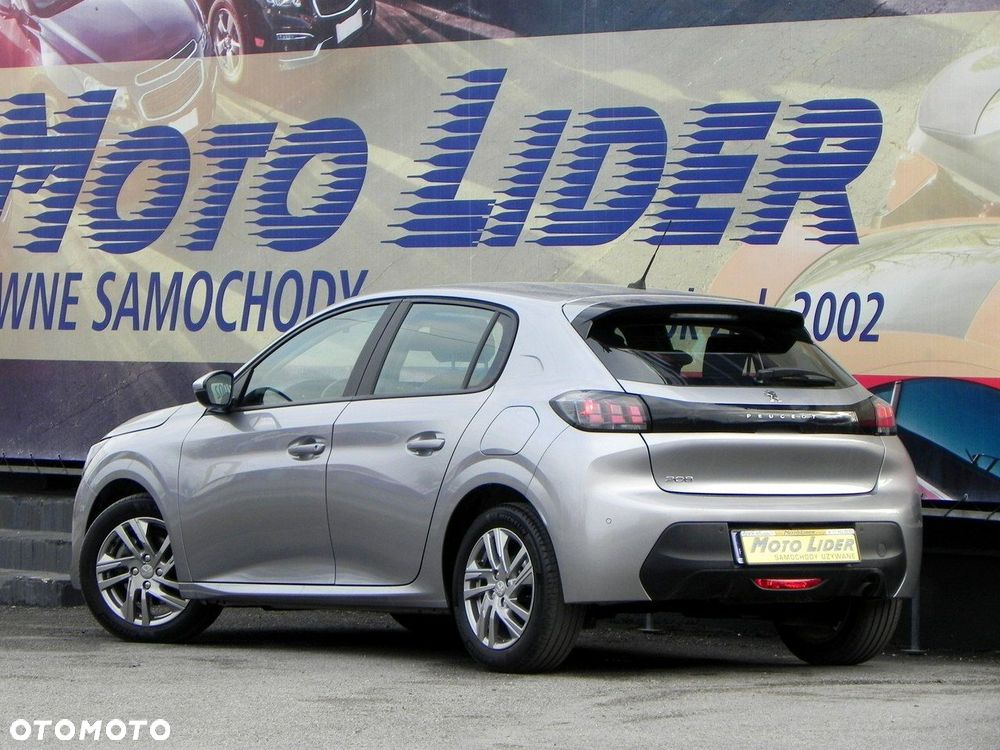 Peugeot 208 - 4