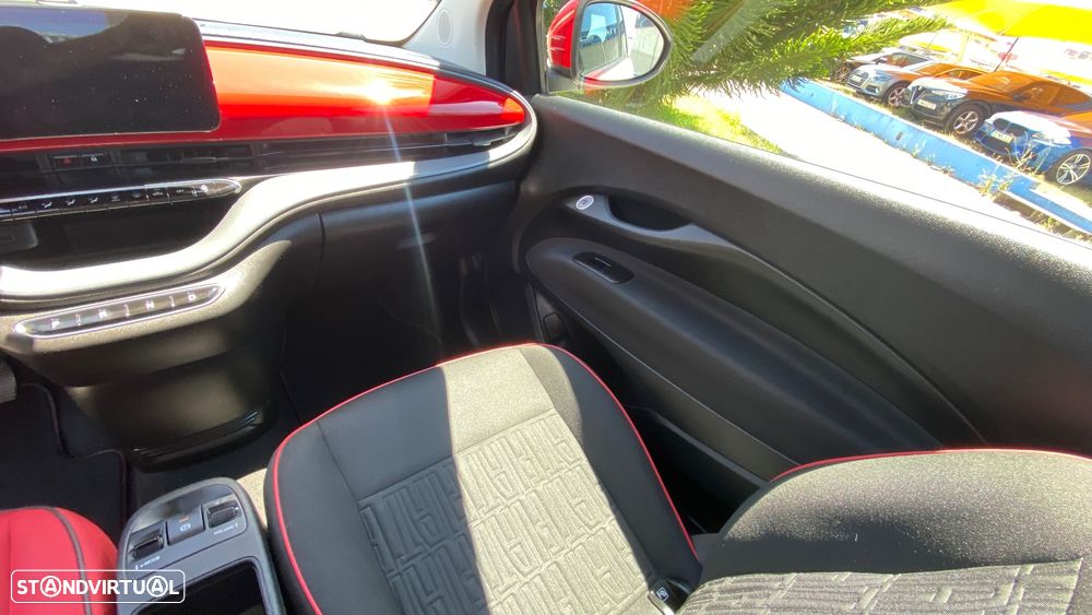 Fiat 500e (RED) - 25