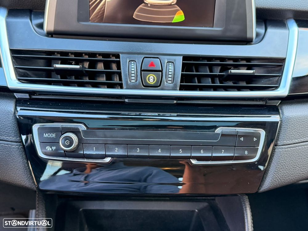 BMW 218 Gran Tourer i 7L Pack M - 25