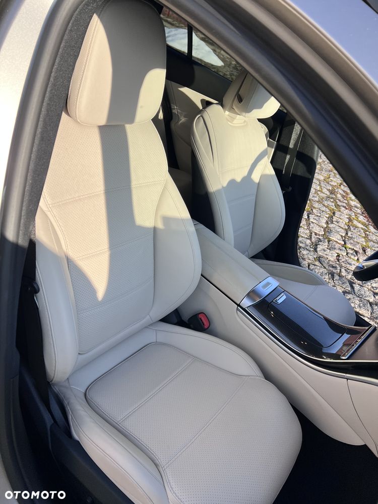 Mercedes-Benz Klasa C 200 4Matic 9G-TRONIC - 9