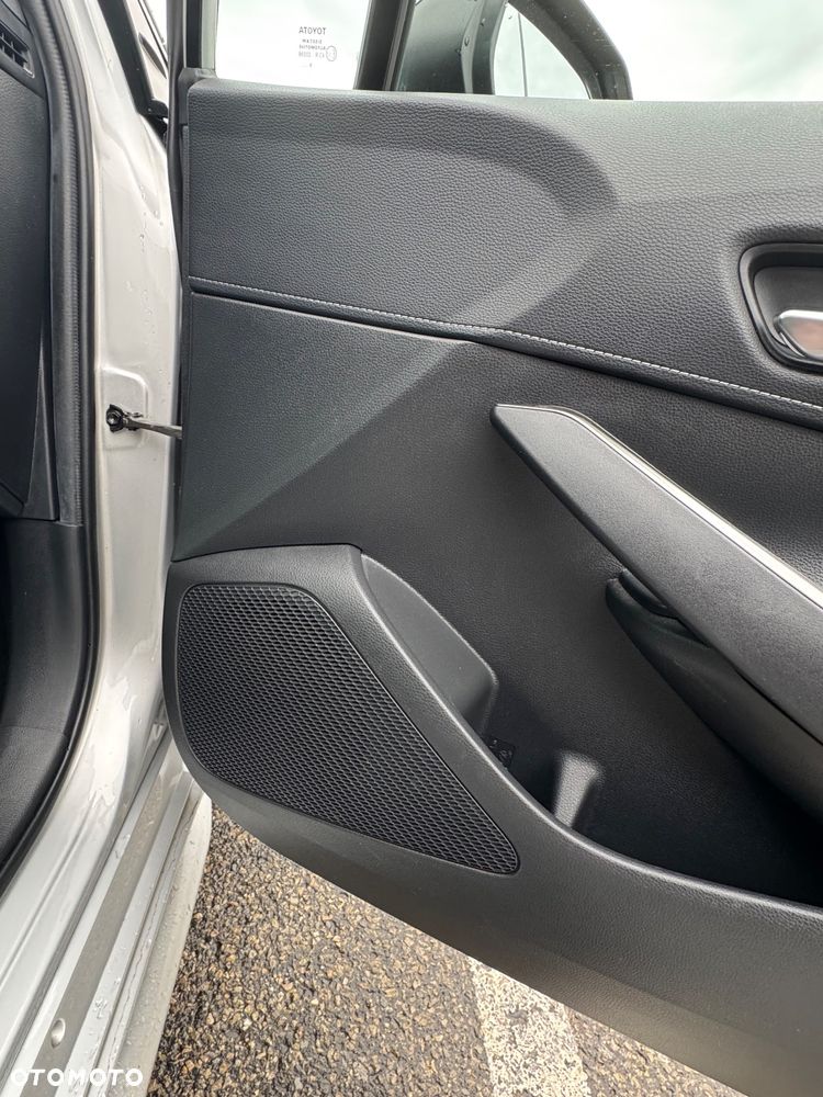 Toyota Corolla 1.8 Hybrid Comfort - 29