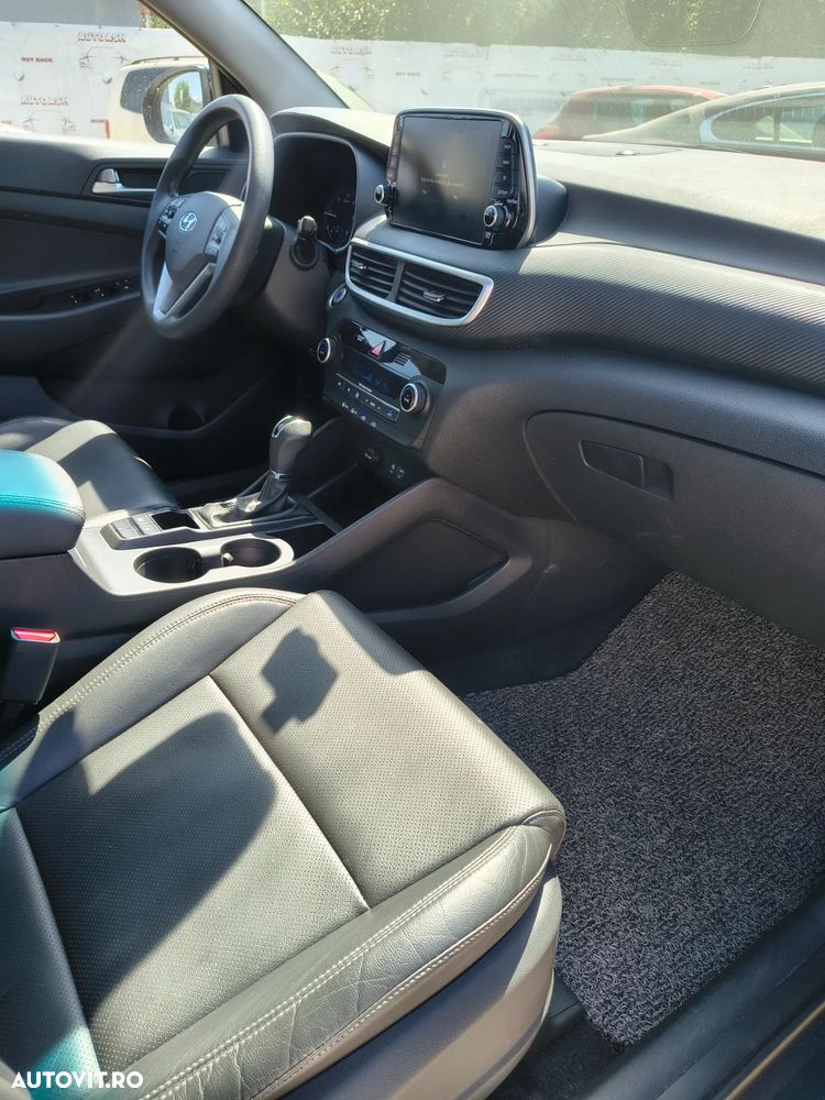 Hyundai Tucson 2.0 CRDI 4WD Automatik Premium - 6