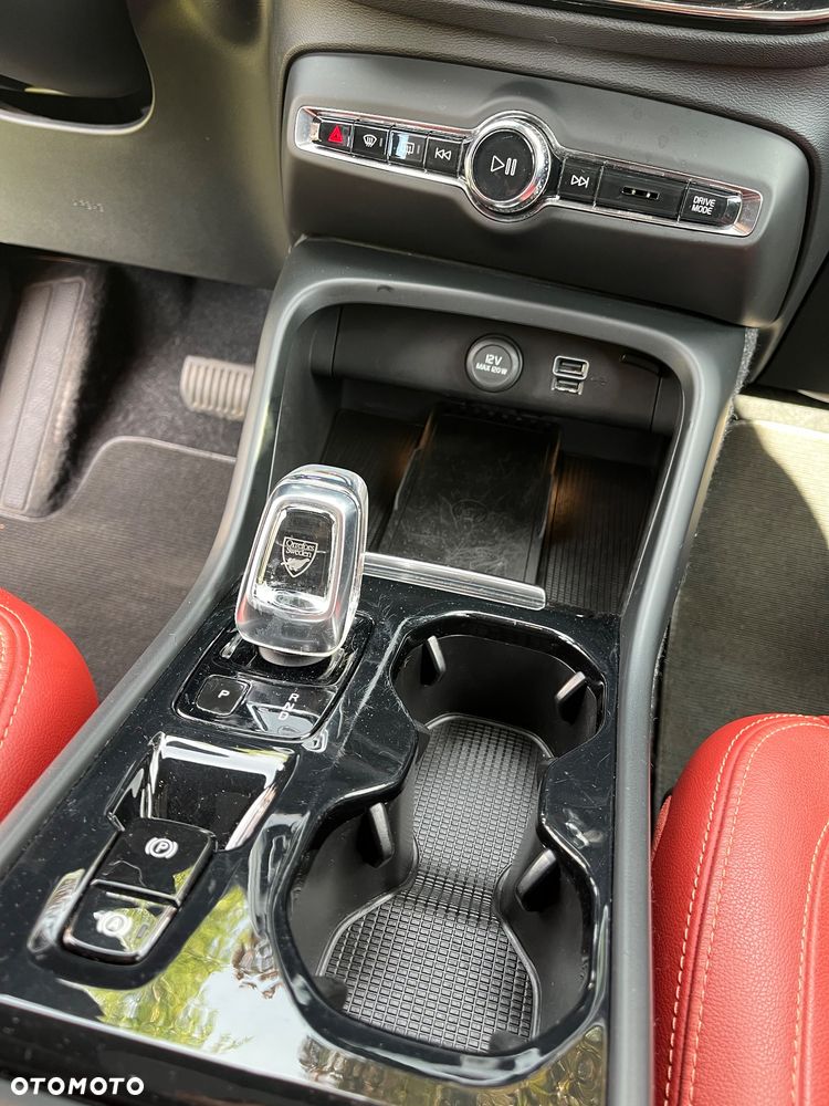 Volvo XC 40 D4 AWD Geartronic Inscription - 29