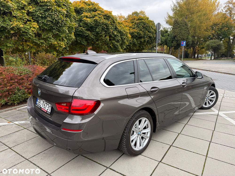 BMW Seria 5 520d Luxury Line - 23