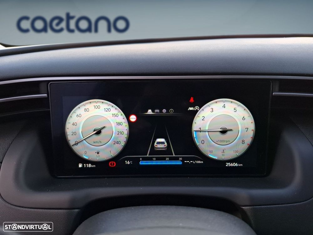 Hyundai Tucson 1.6 T-GDi Premium — fotografia 17