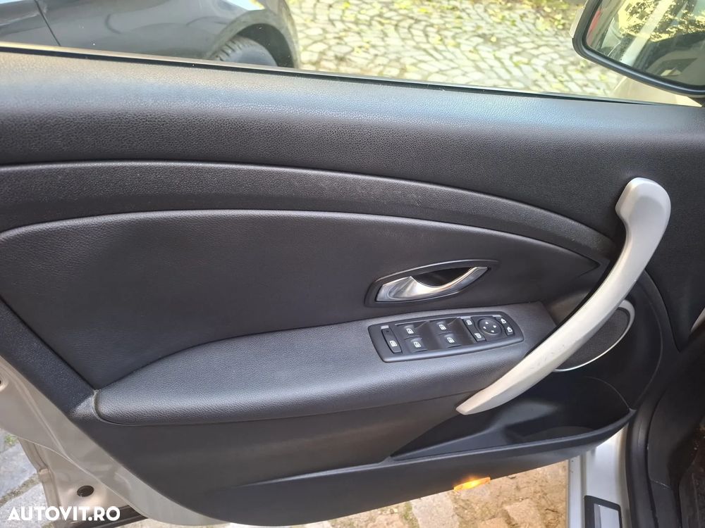 Renault Fluence - 12