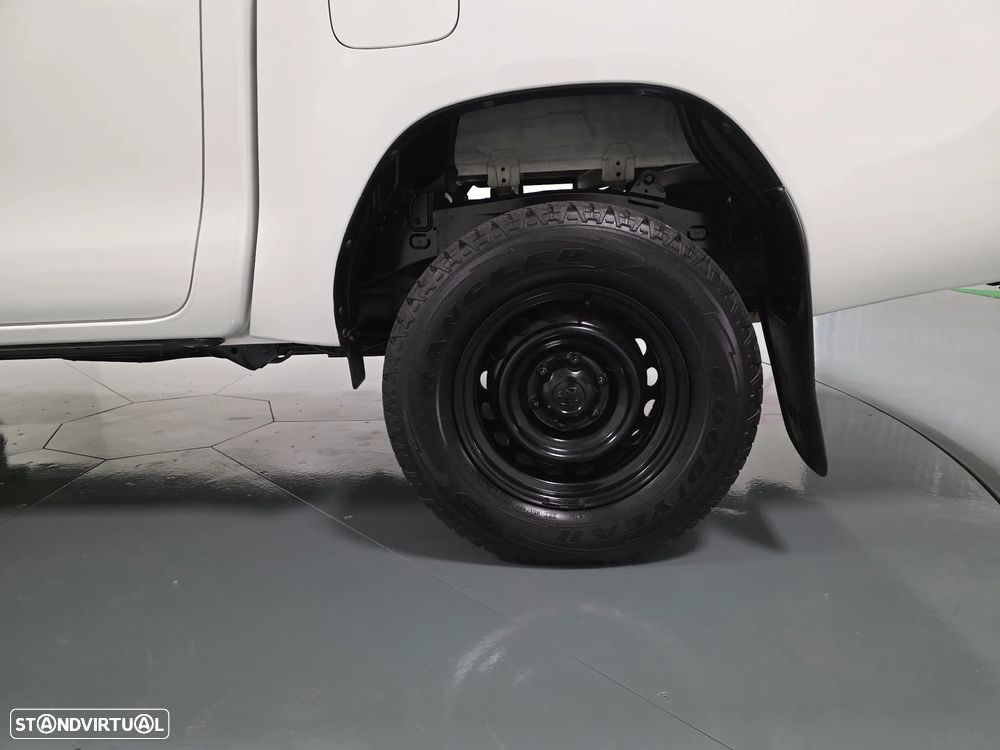 Toyota HILUX  2.4 D-4D 2WD CD - 20
