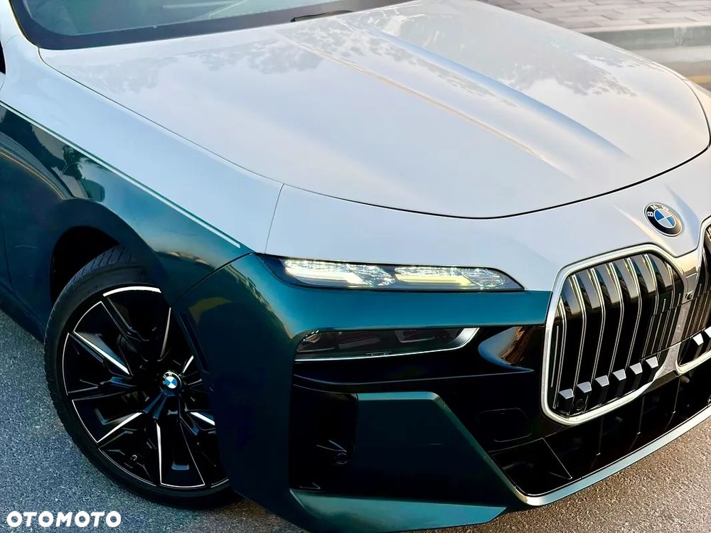 BMW Seria 7 740Li xDrive sport - 12
