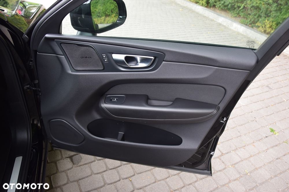 Volvo XC 60 B4 D AWD Geartronic Inscription - 29