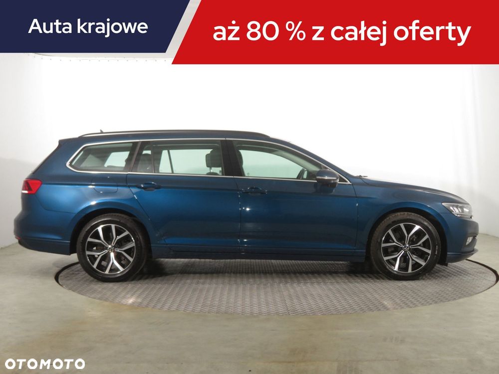 Volkswagen Passat Variant - 8