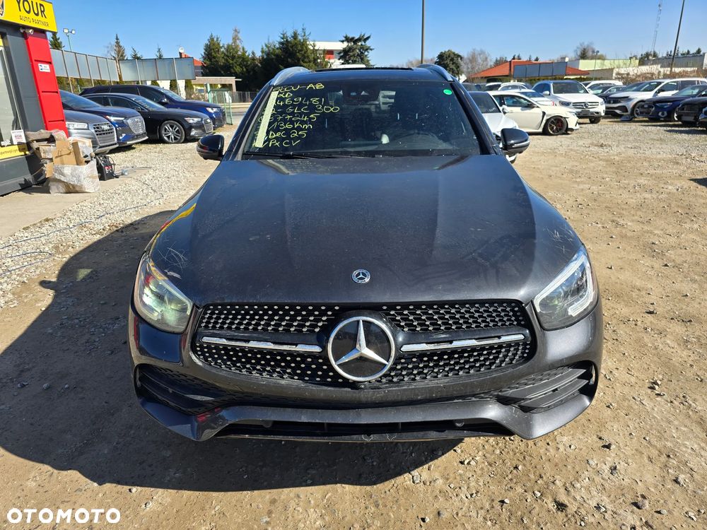 Mercedes-Benz GLC 300 4Matic 9G-TRONIC Edition Avantgarde - 13