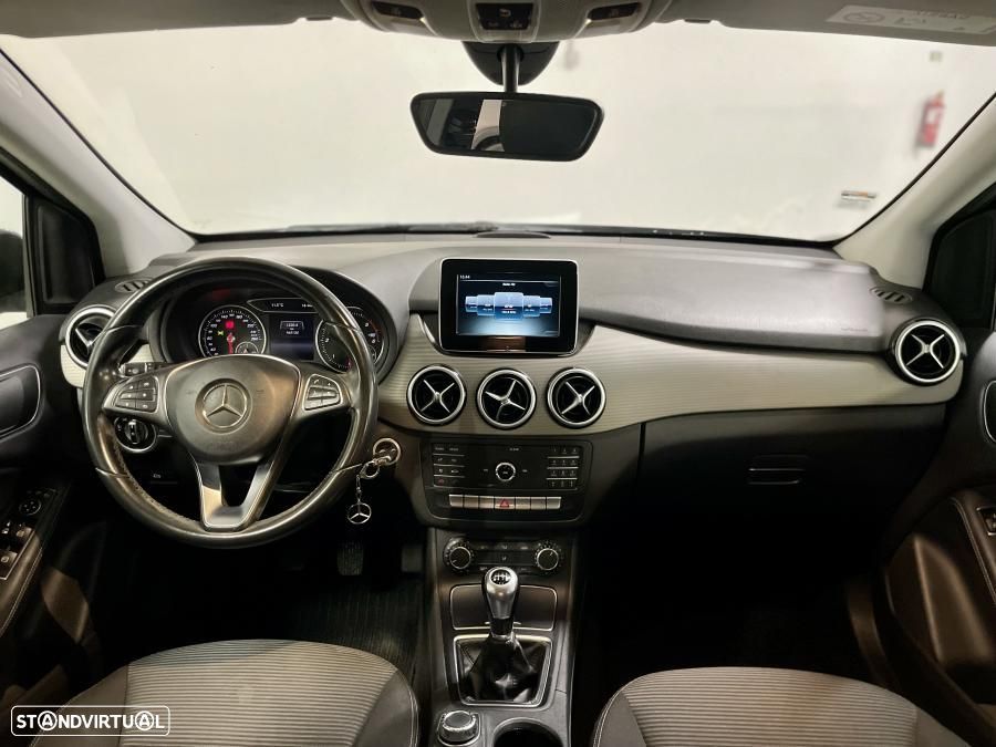 Mercedes-Benz B 180 CDI Urban - 22