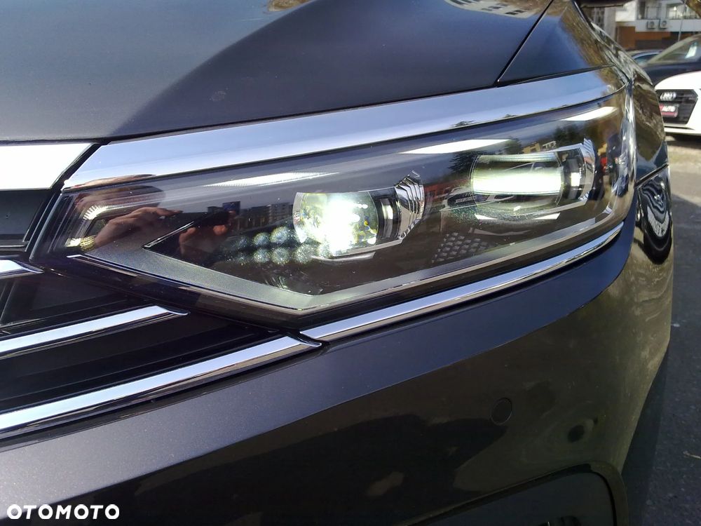 Volkswagen Passat 2.0 TDI SCR Highline DSG - 8