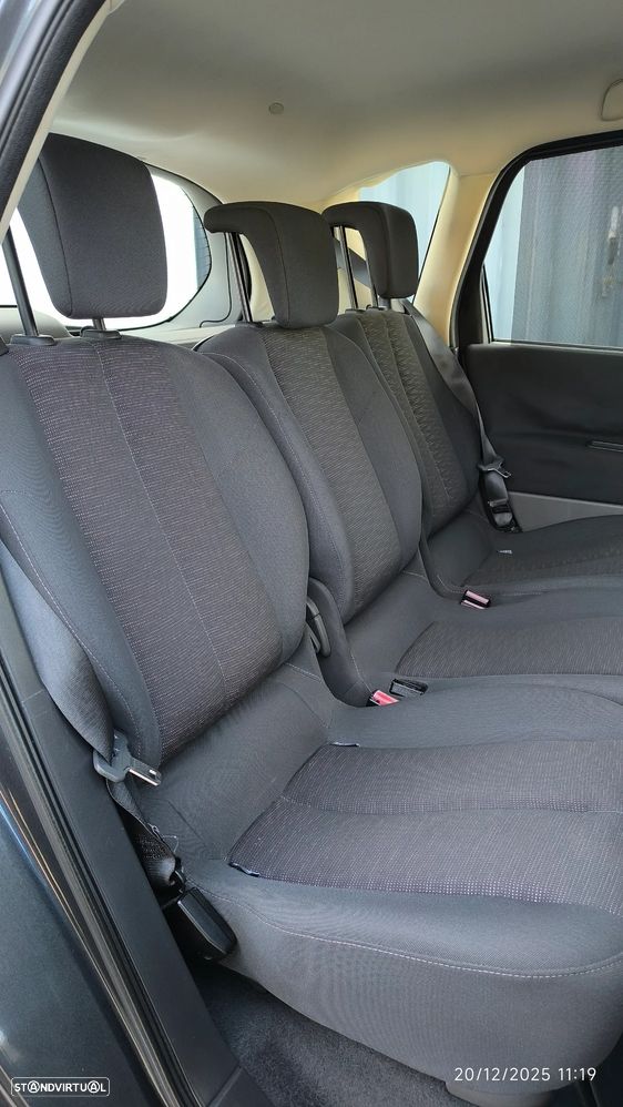 Renault Scénic 1.5 dCi Dynamique S - 9