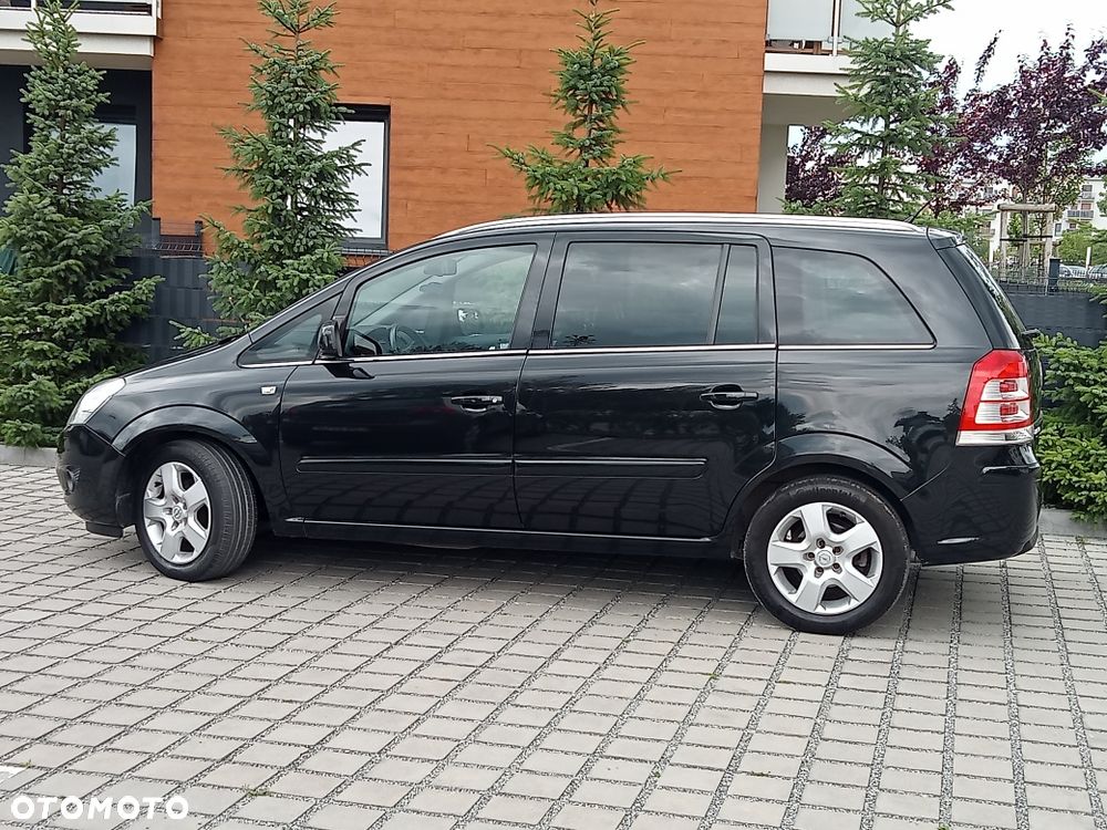 Opel Zafira - 3