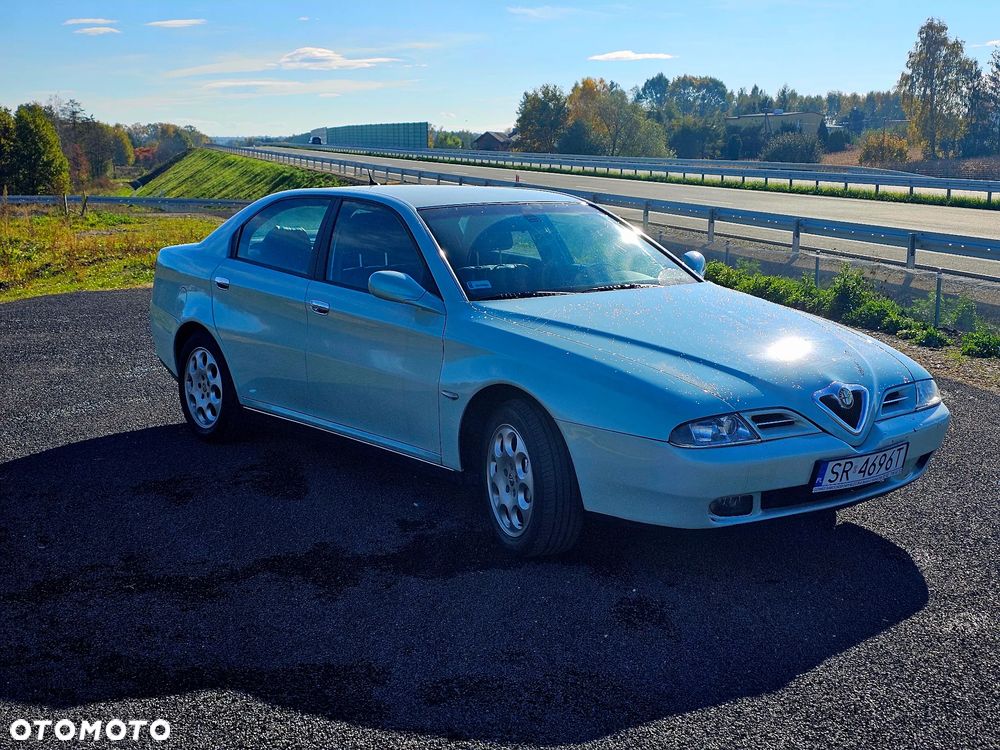 Alfa Romeo 166 - 2
