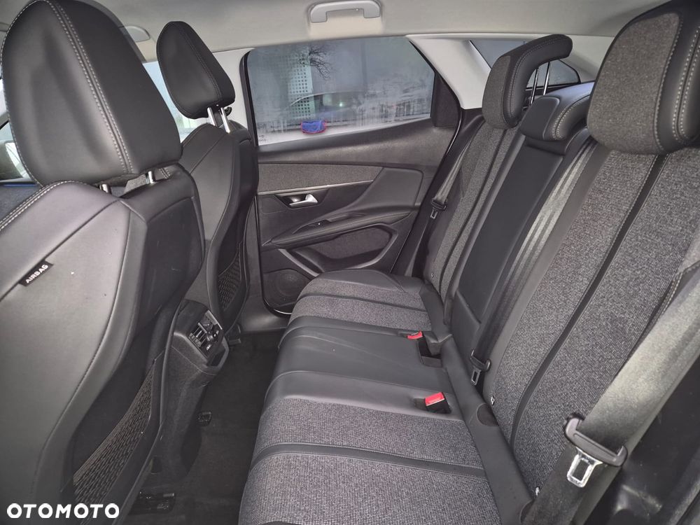 Peugeot 3008 - 11