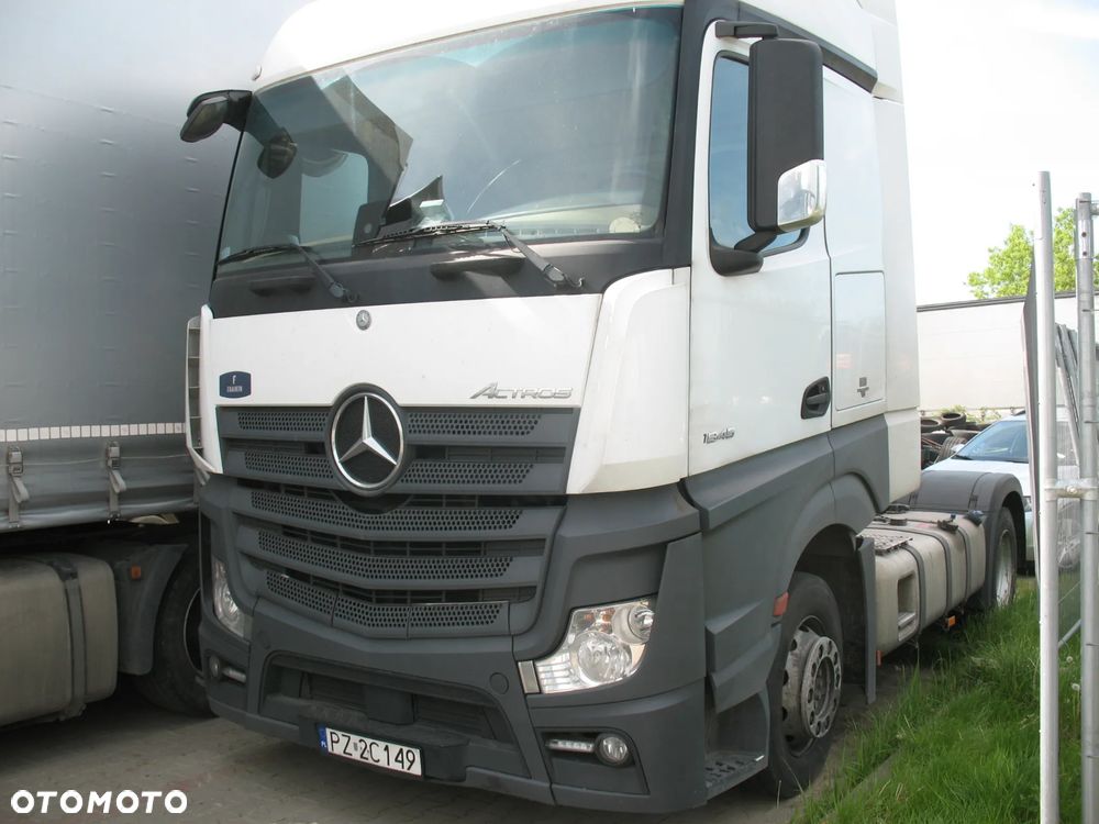 Mercedes-Benz ACTROS - 2