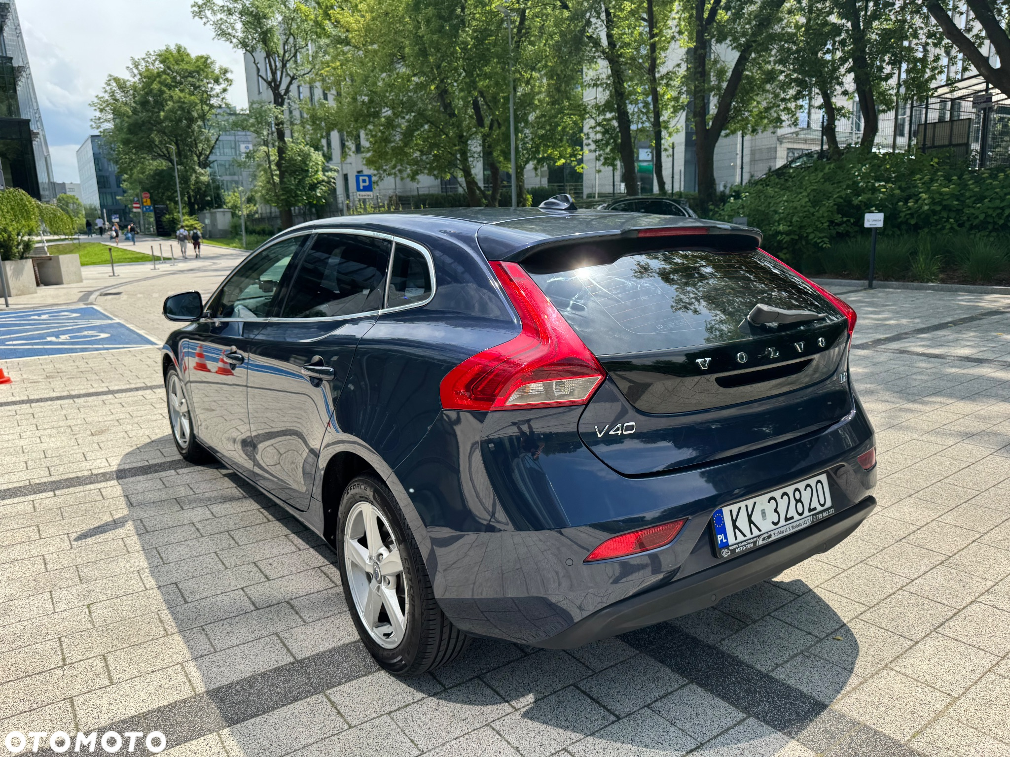 Volvo V40 D2 Momentum - 7