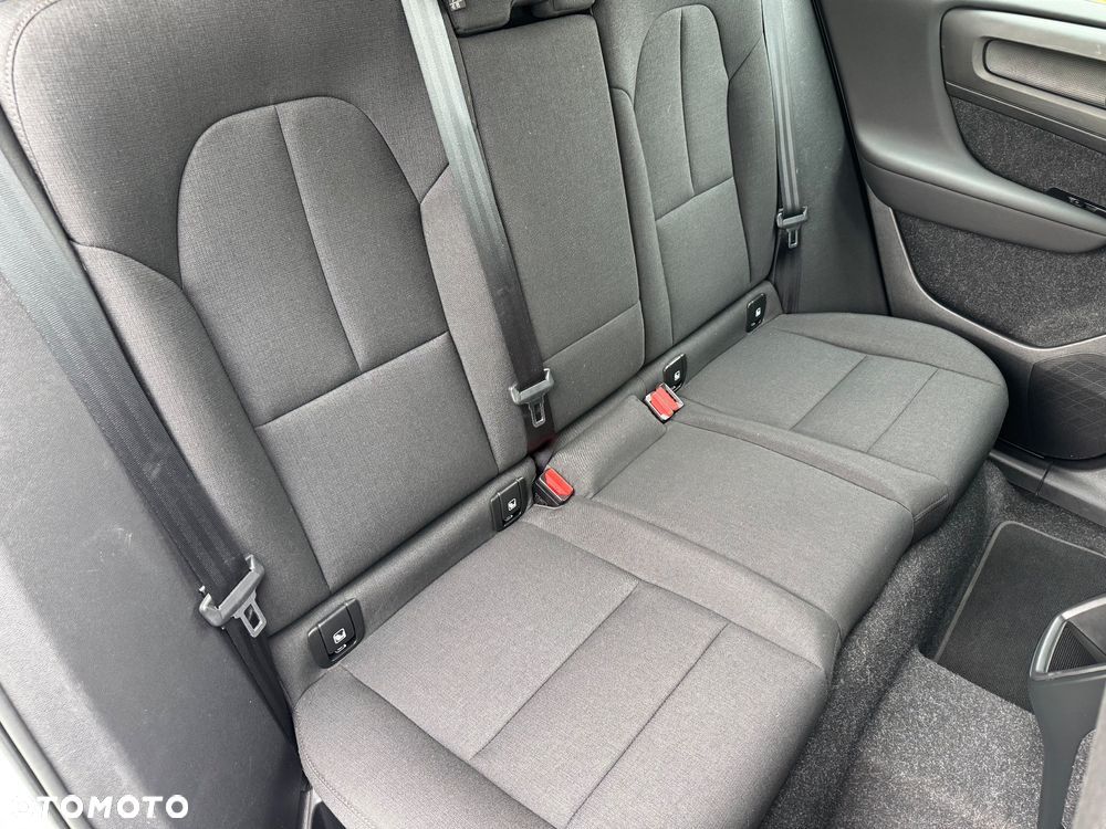 Volvo XC 40 T3 Momentum - 16