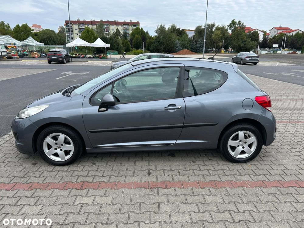 Peugeot 207 1.4 16V Trendy - 1
