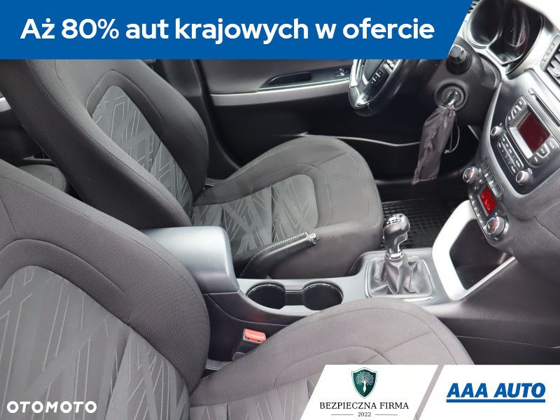 Kia Ceed - 10
