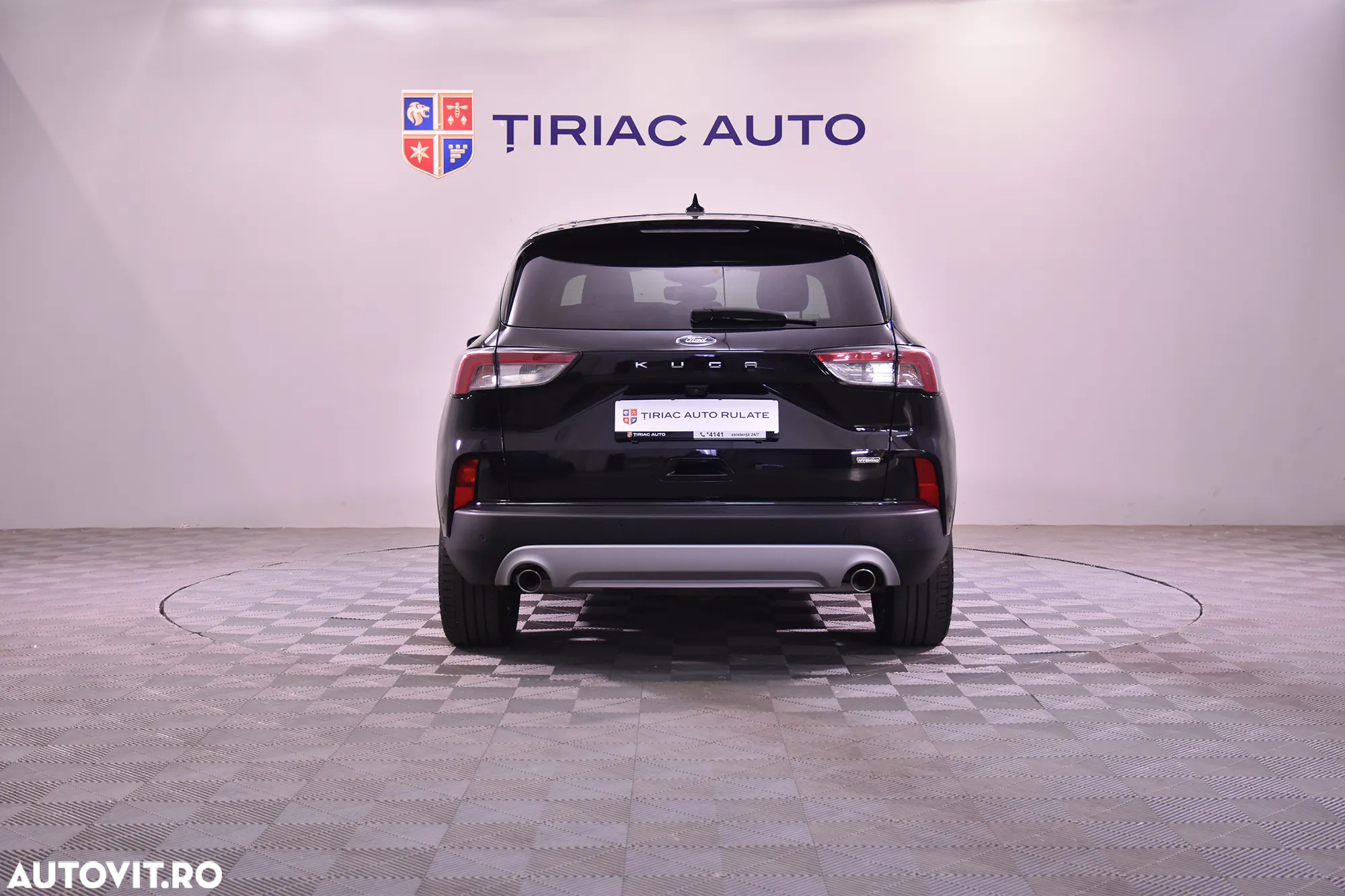 Ford Kuga - 4