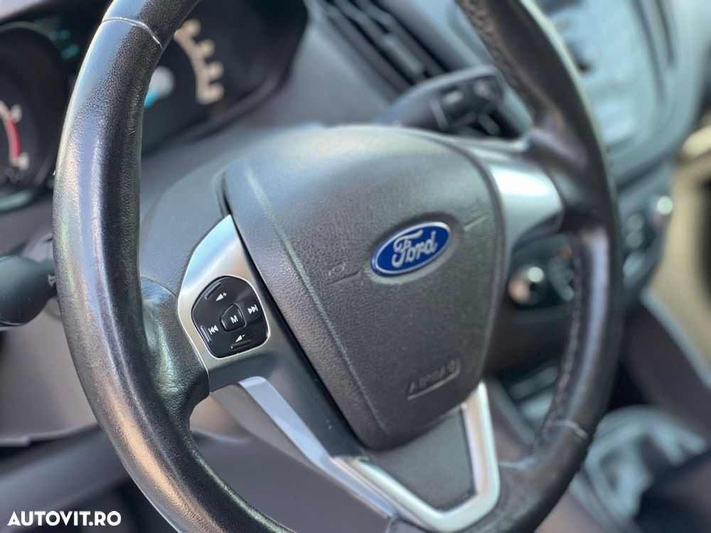 Ford Courier - 17