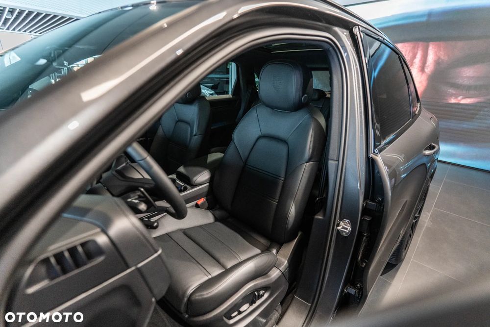 Porsche Cayenne E-Hybrid PHEV - 10