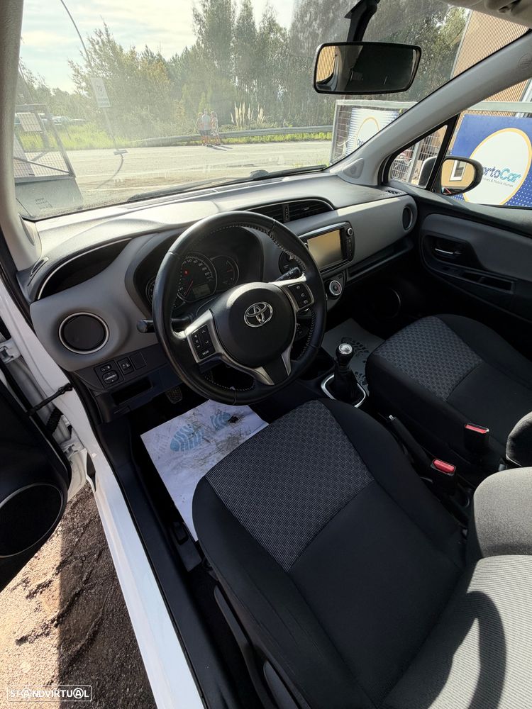 Toyota Yaris 1.4 D-4D Comfort+P.Style - 23