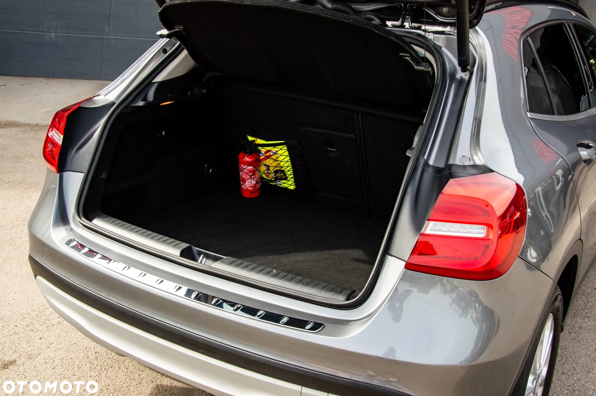 Mercedes-Benz GLA 180 d 7G-DCT - 11