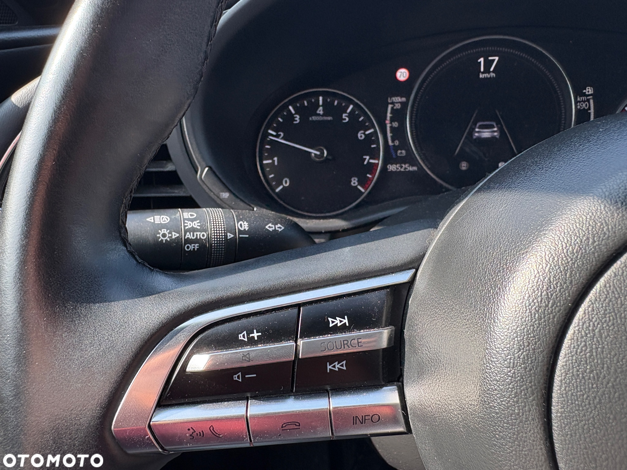 Mazda 3 - 11