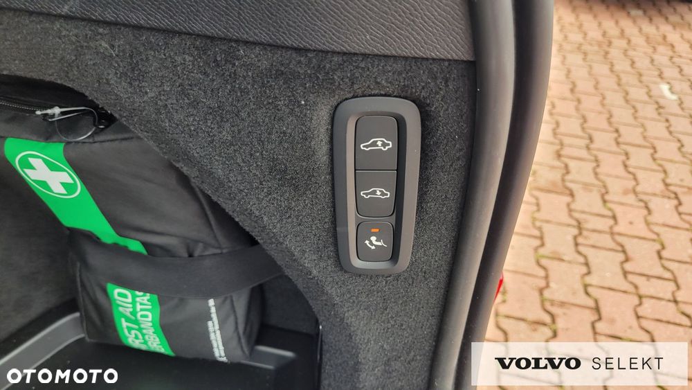 Volvo XC 90 - 25