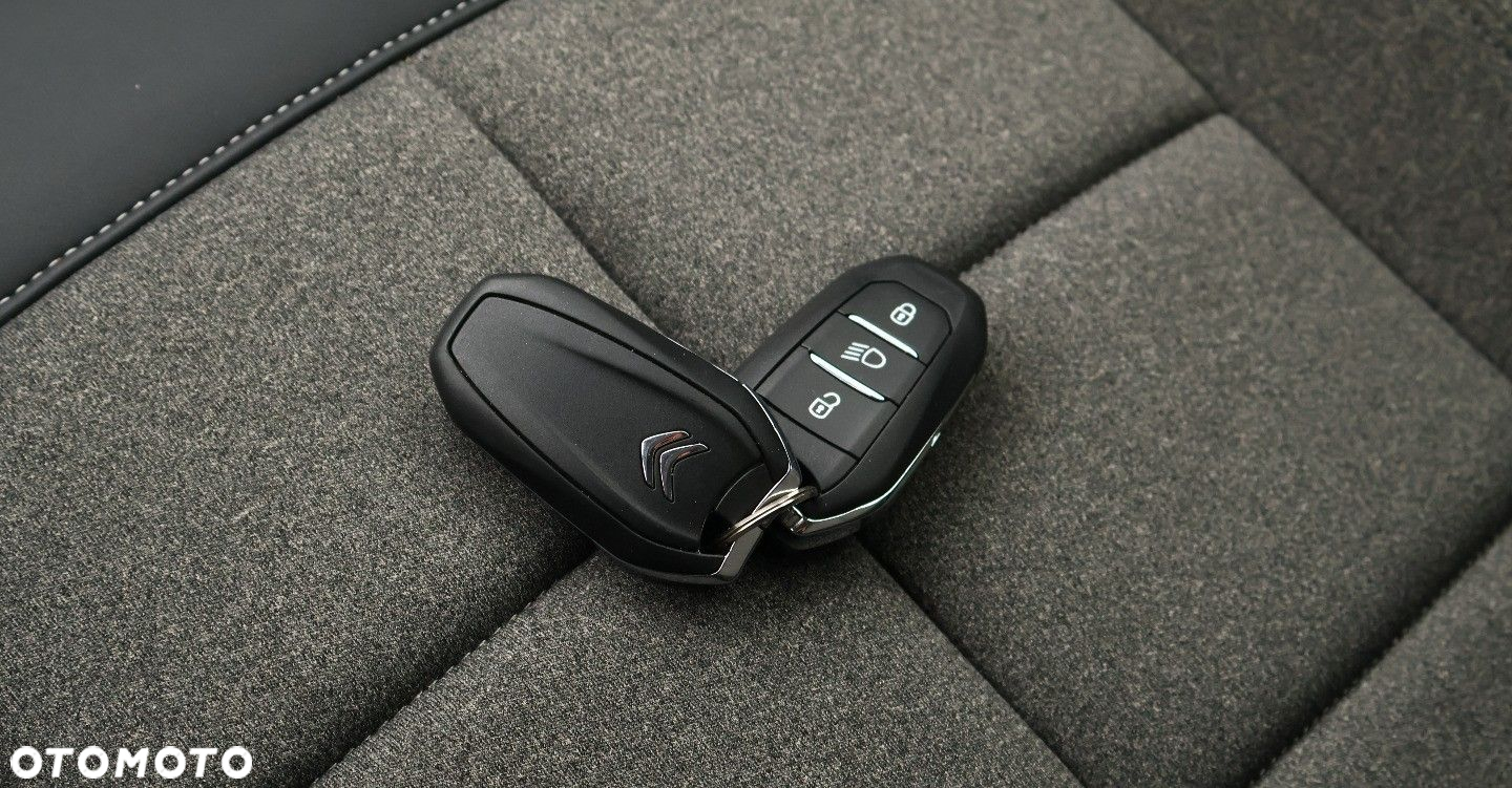 Citroën C5 Aircross Hybrid 225 e-EAT8 SHINE PACK - 39