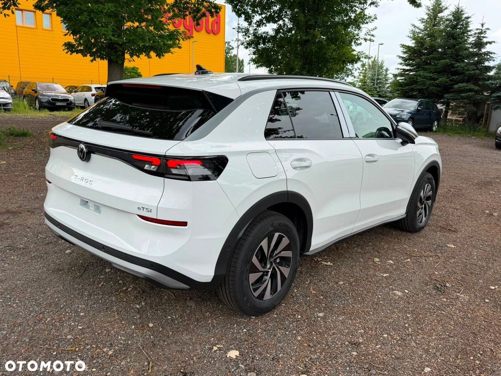 Volkswagen T-Roc - 4