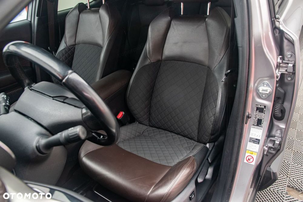 Toyota C-HR - 11