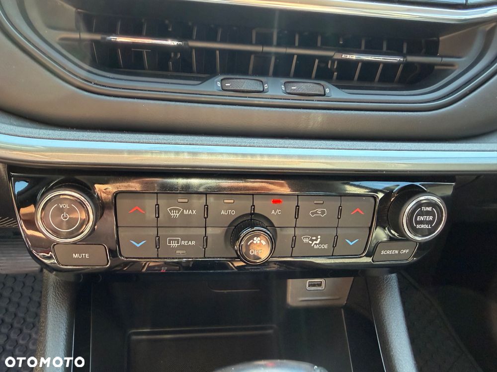 Jeep Compass 1.5 T4 mHEV Altitude Winter Edition FWD S&S DCT - 28