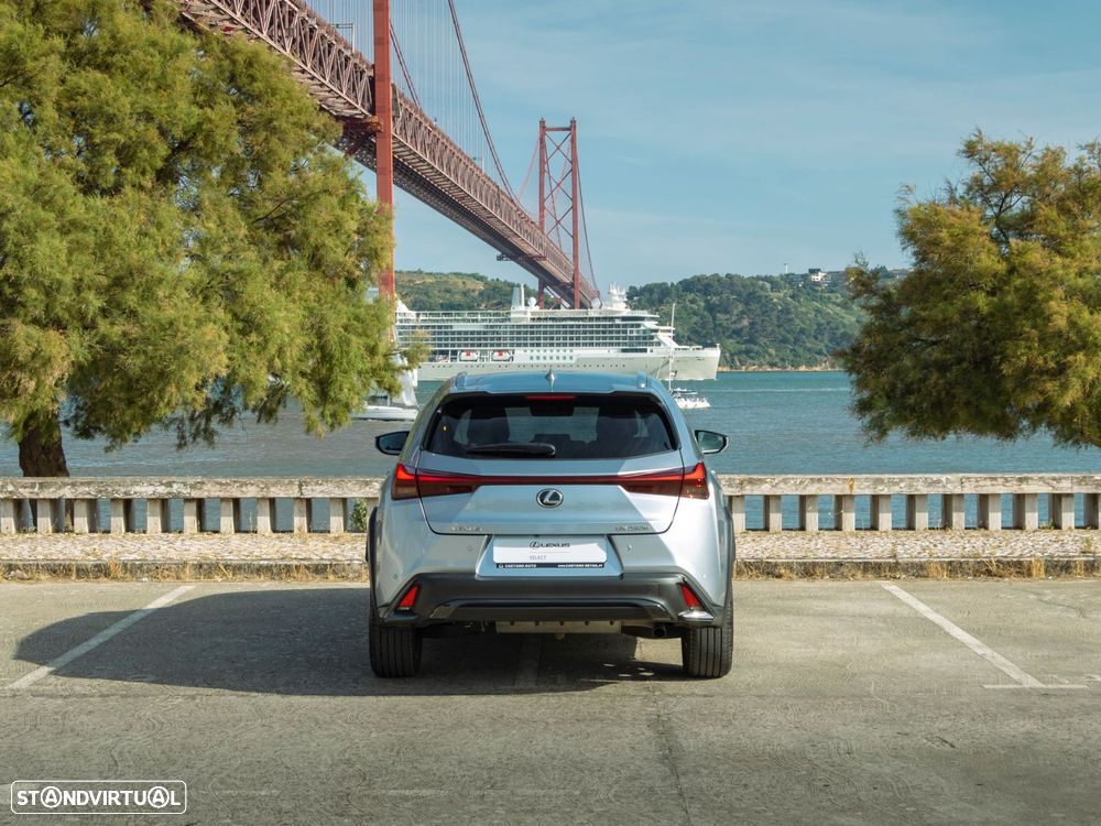 Lexus UX 250h Sport (Ecrã 12.3) - 4