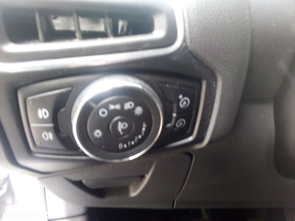 Ford Focus 1.6 EcoBoost Titanium - 13