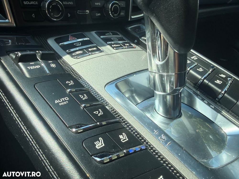 Porsche Panamera 3.0 Tiptronic S - 23