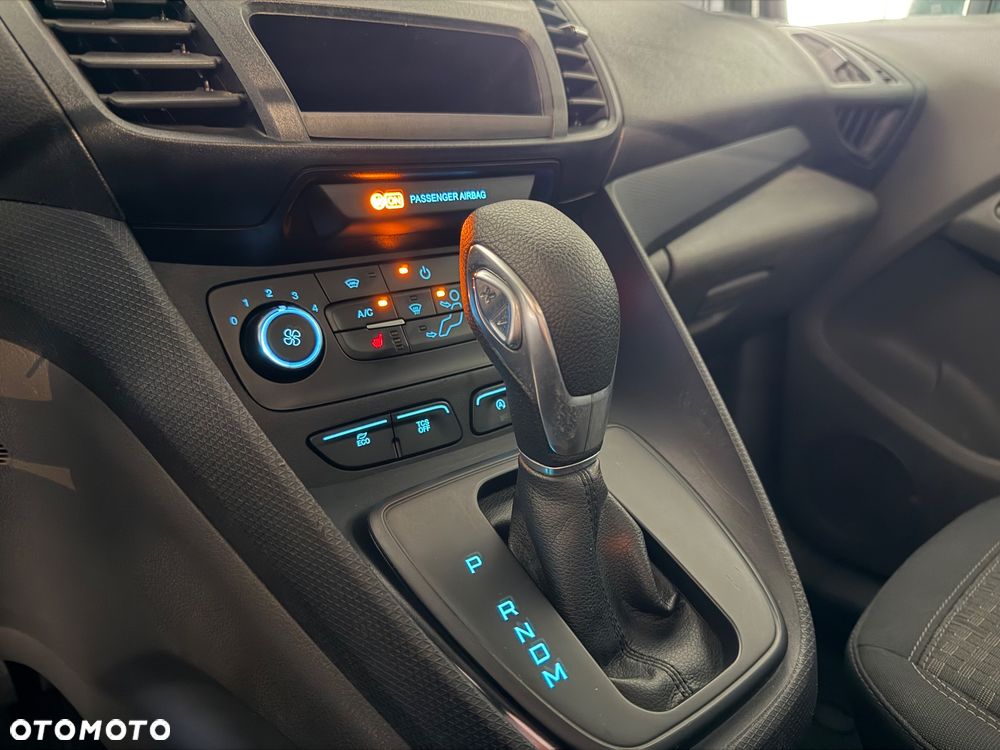 Ford Transit Connect - 31