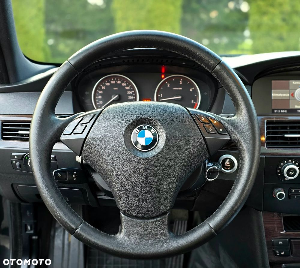 BMW Seria 5 530d - 34