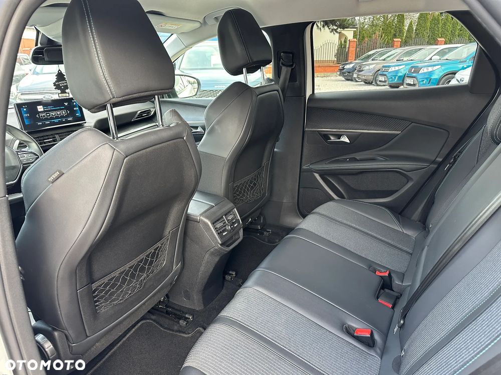 Peugeot 3008 1.5 BlueHDi Allure S&S - 17