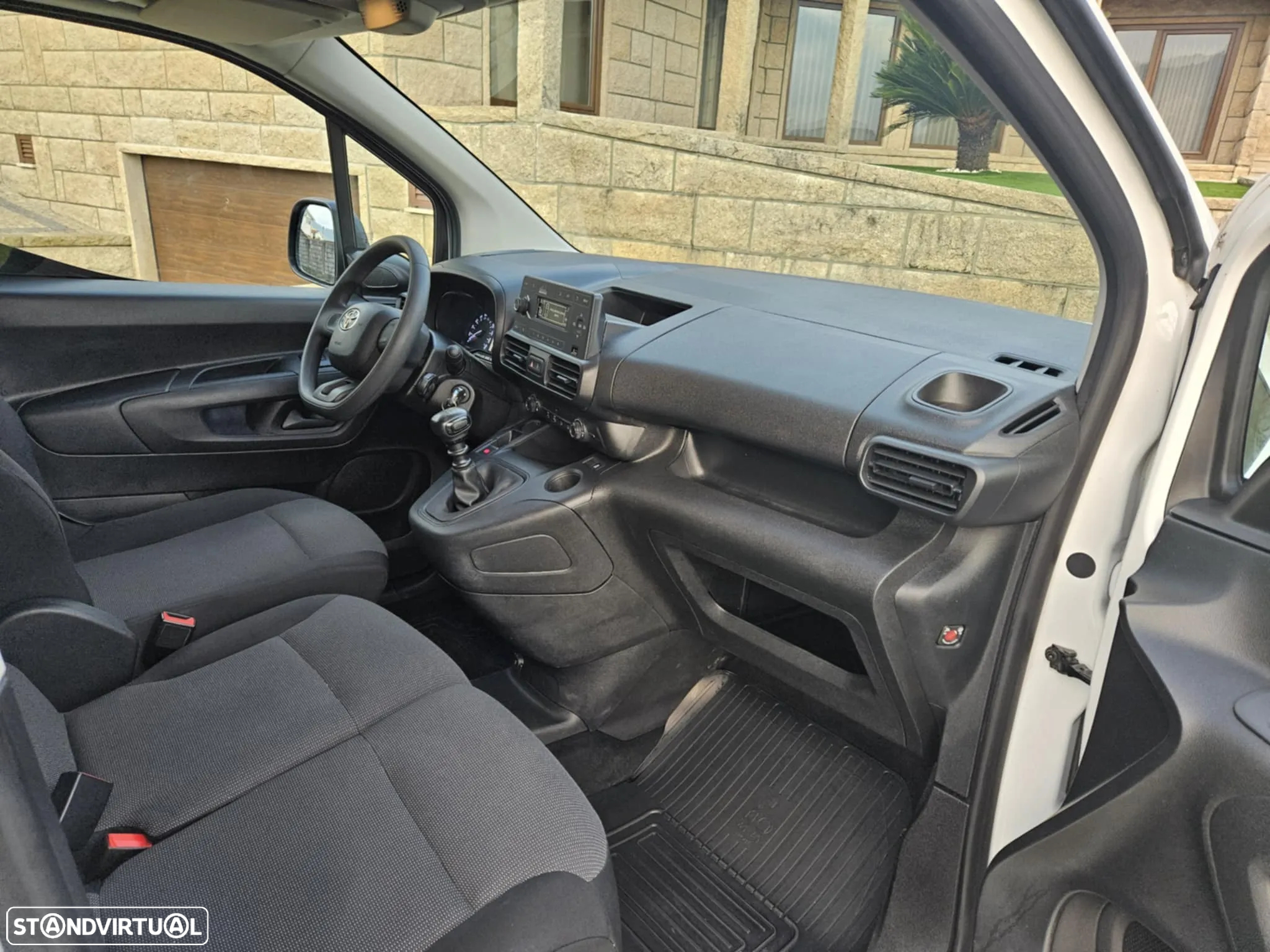 Toyota PROACE CITY - 22