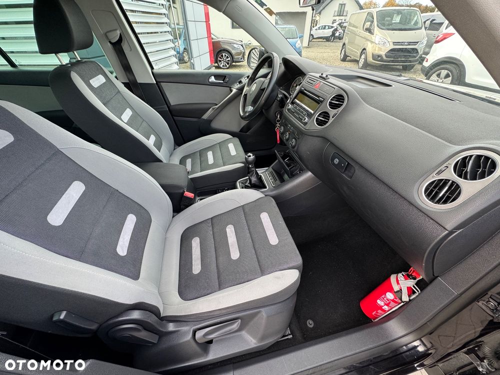 Volkswagen Tiguan 2.0 TDI DPF 4Motion BlueMotion Technology Track & Field - 15