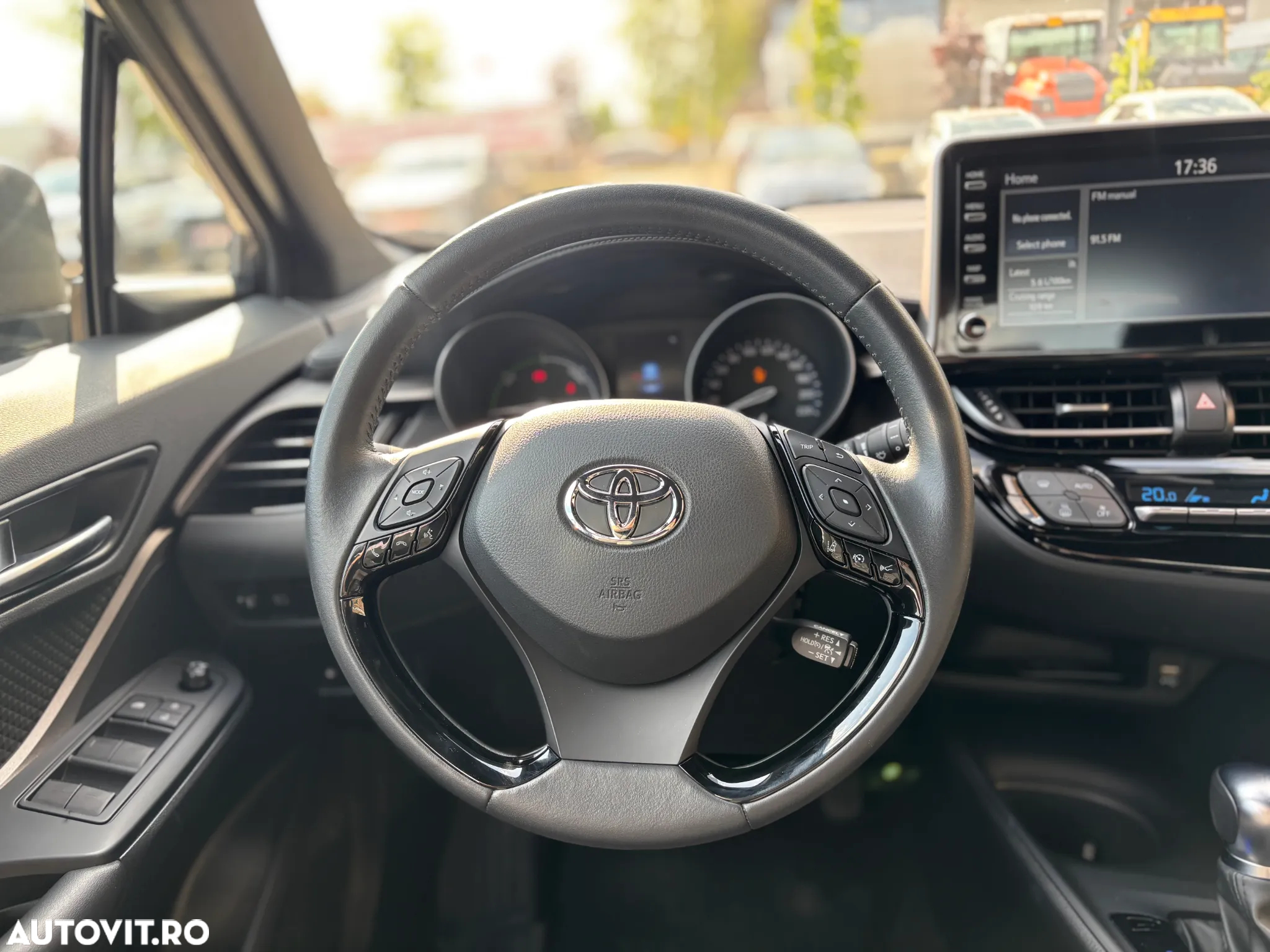 Toyota C-HR 1.8 HSD 122 CP 4x2 CVT Core - 14