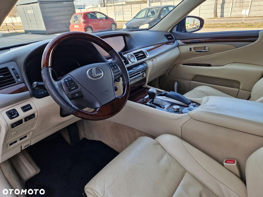 Lexus LS 600h Luxury Line - 18